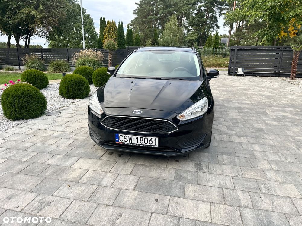 Ford Focus 1.0 EcoBoost Ambiente - 3