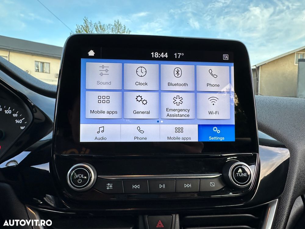 Ford Fiesta 1.1 Trend Connected - 24