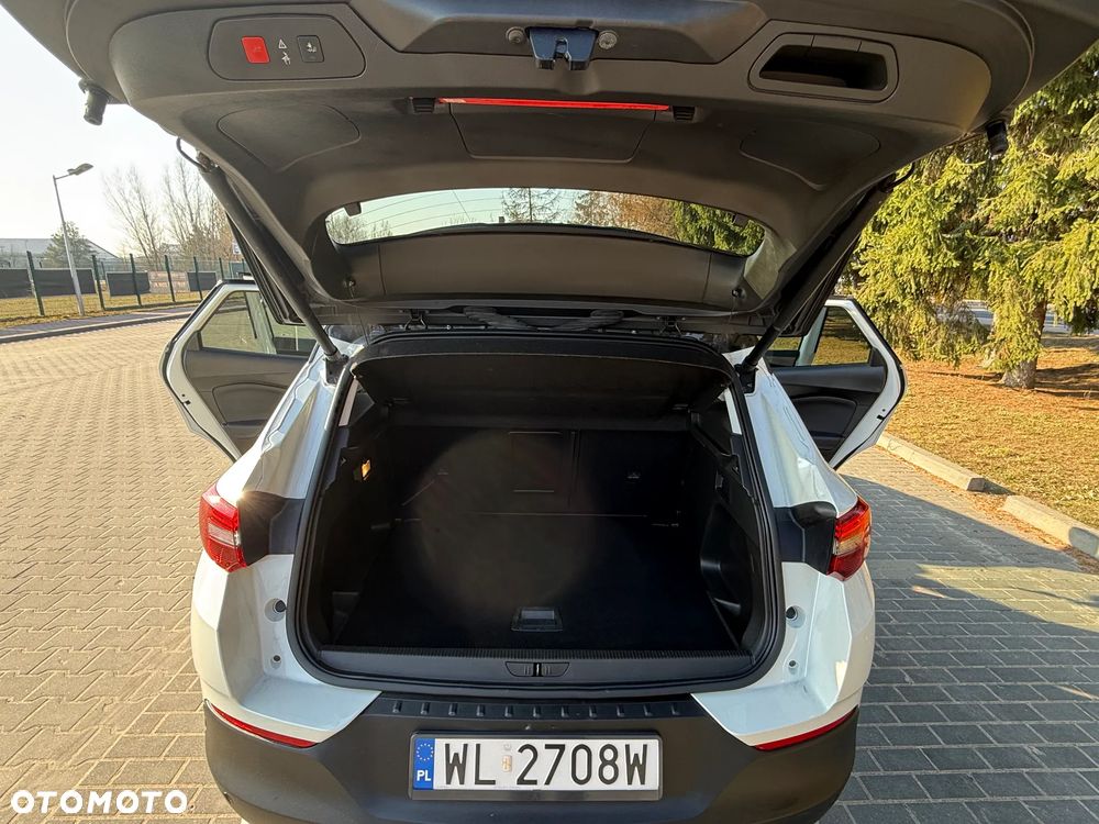 Opel Grandland X 1.2 Start/Stop Business Edition - 28