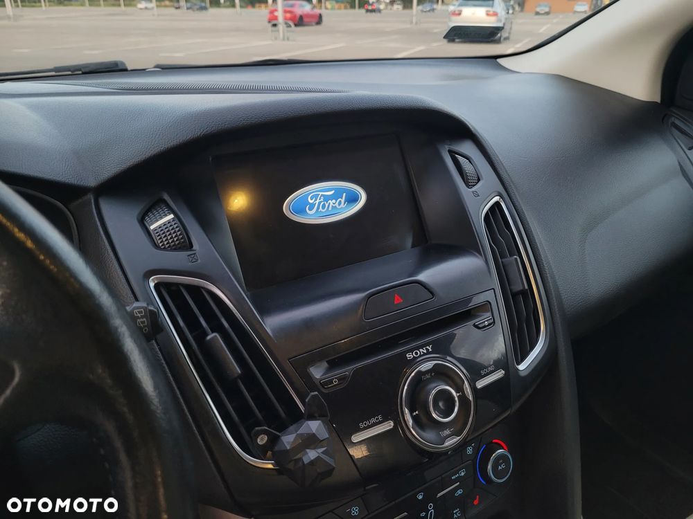Ford Focus - 12
