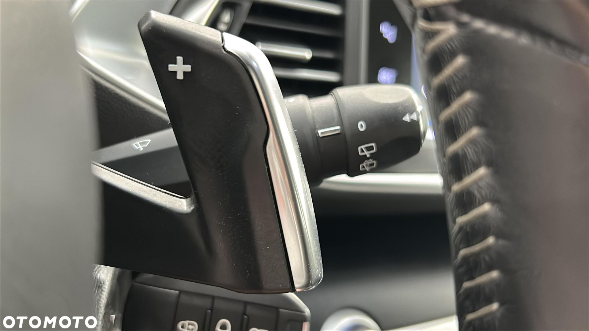 Peugeot 308 - 25