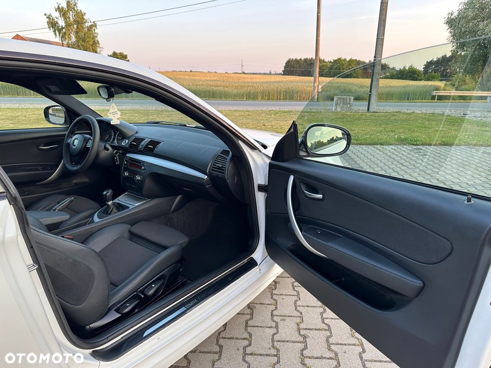 BMW Seria 1 118d Sport Line - 16
