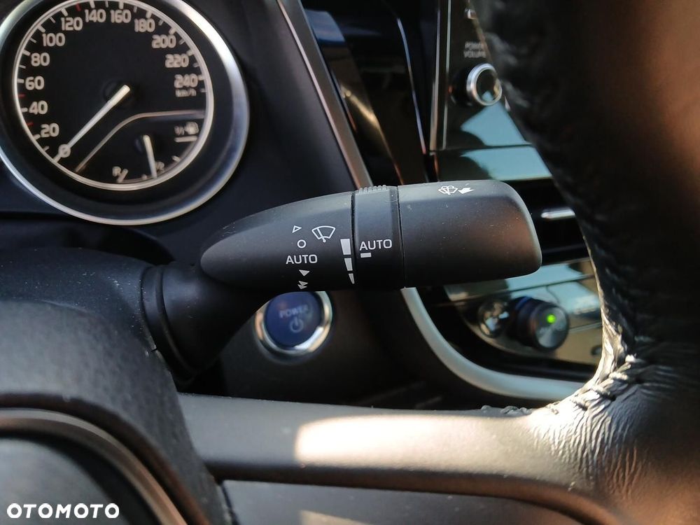 Toyota Camry 2.5 Hybrid Prestige CVT - 30