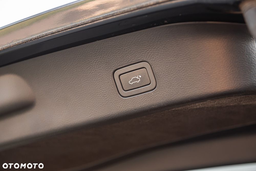 Land Rover Range Rover Sport SDV6 Autobiography - 36