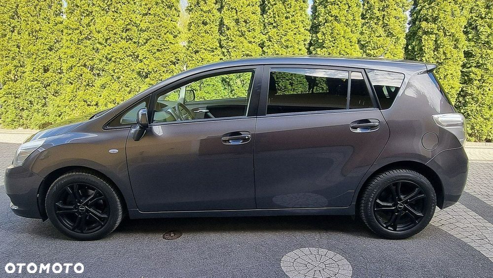 Toyota Verso - 3