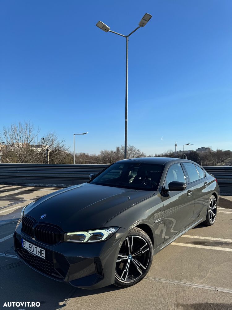 BMW Seria 3 330e Aut. M Sport - 1