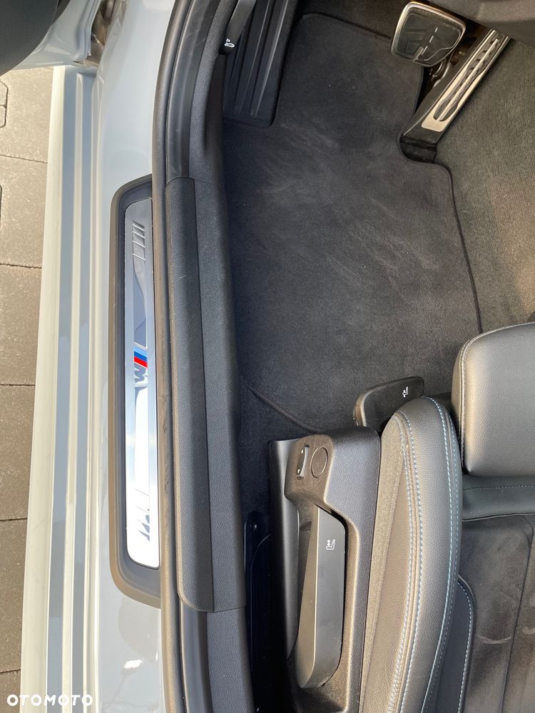 BMW Seria 3 318i M Sport - 28