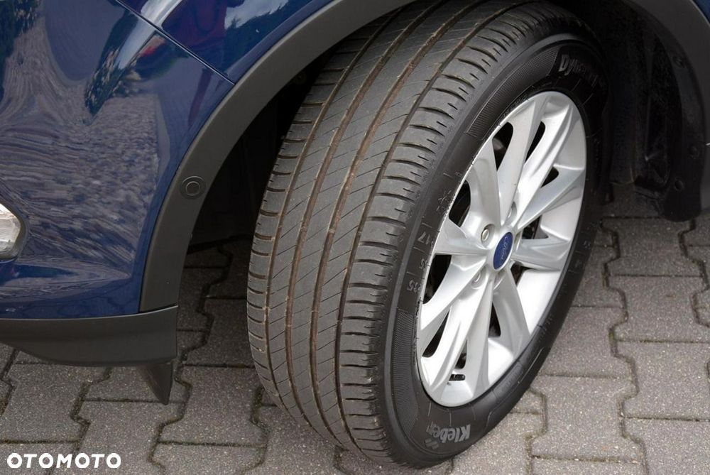 Ford Kuga 1.5 EcoBoost 2x4 Titanium - 38