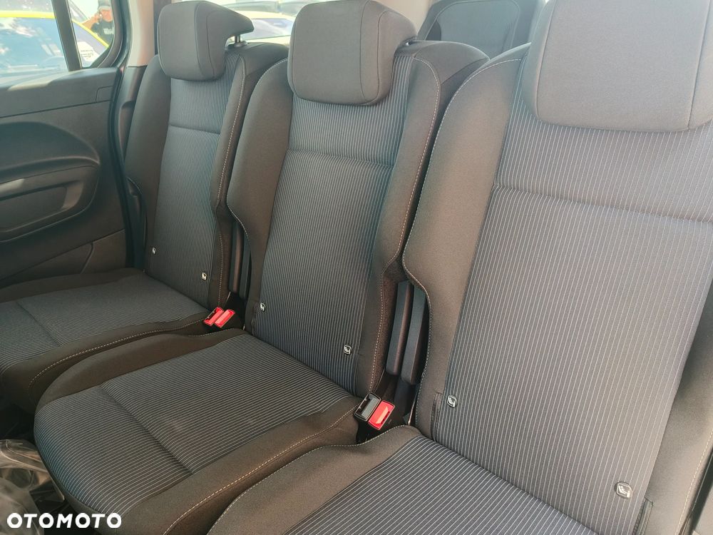 Fiat Qubo - 11