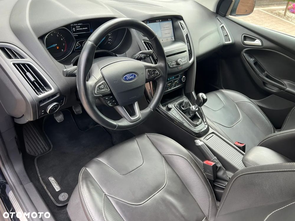 Ford Focus 1.5 EcoBoost Titanium Business - 16