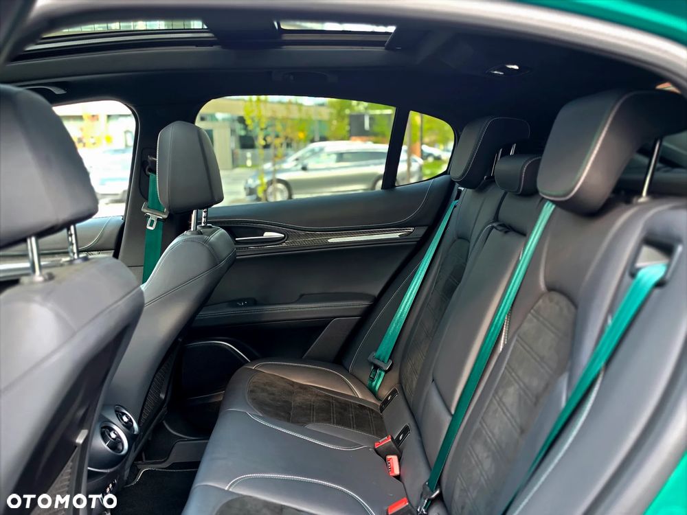 Alfa Romeo Stelvio 2.9 V6 Bi-Turbo Quadrifoglio Q4 - 12