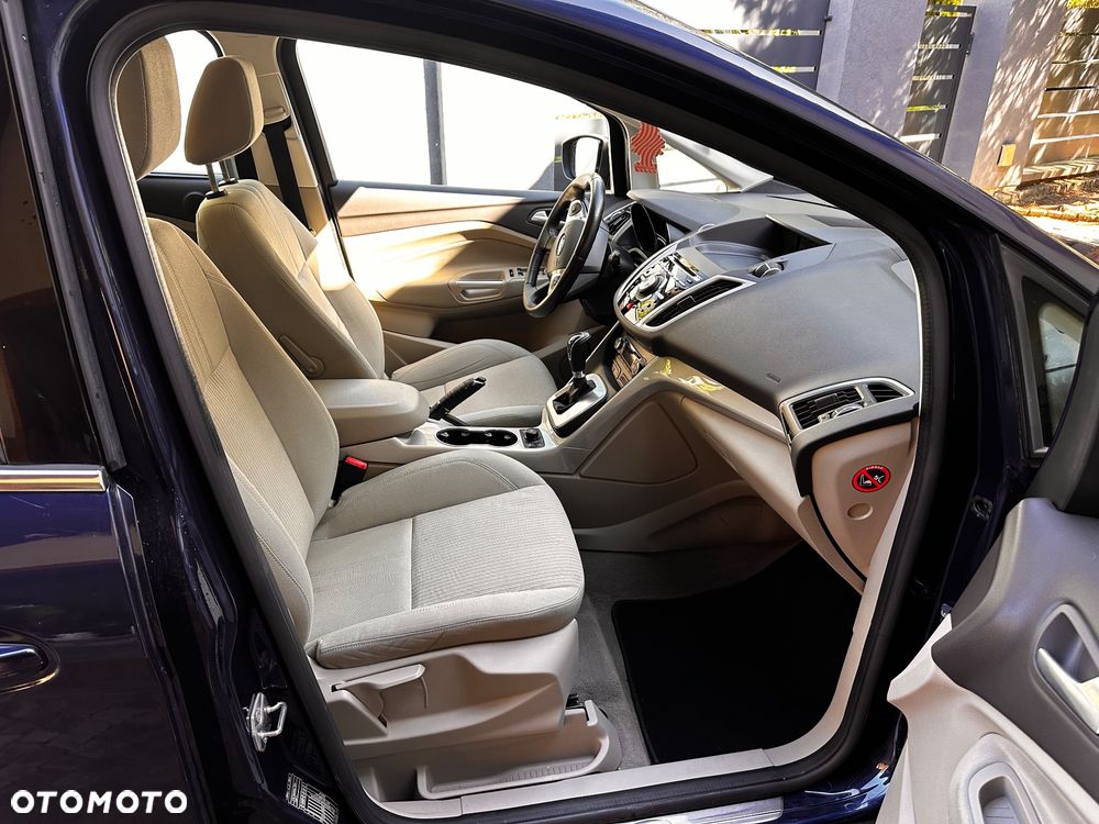 Ford Grand C-MAX - 10