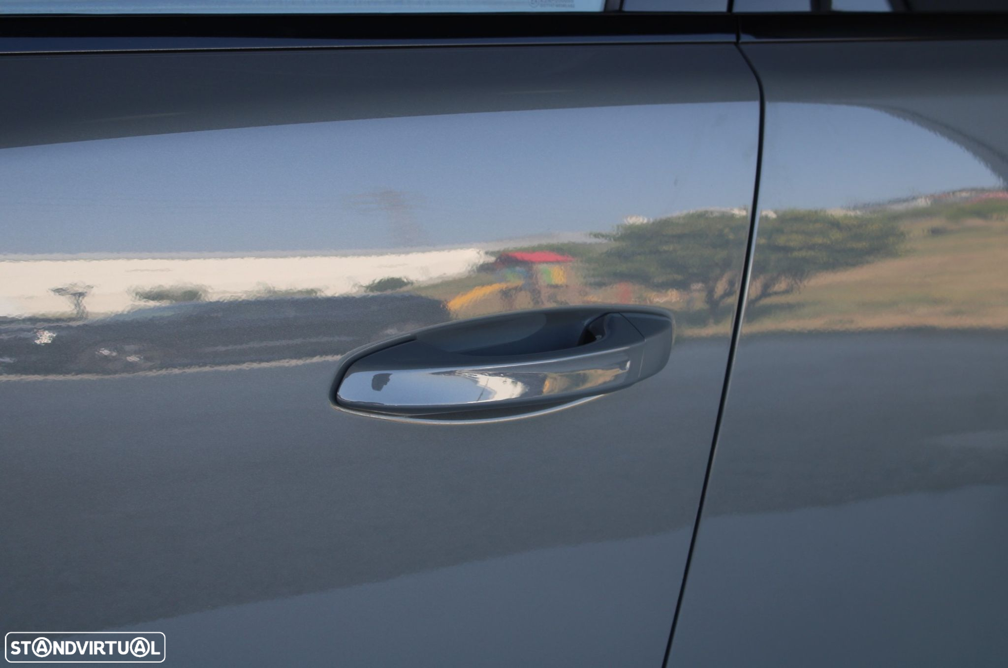 Peugeot 408 1.6 Hybrid Allure e-EAT8 - 17