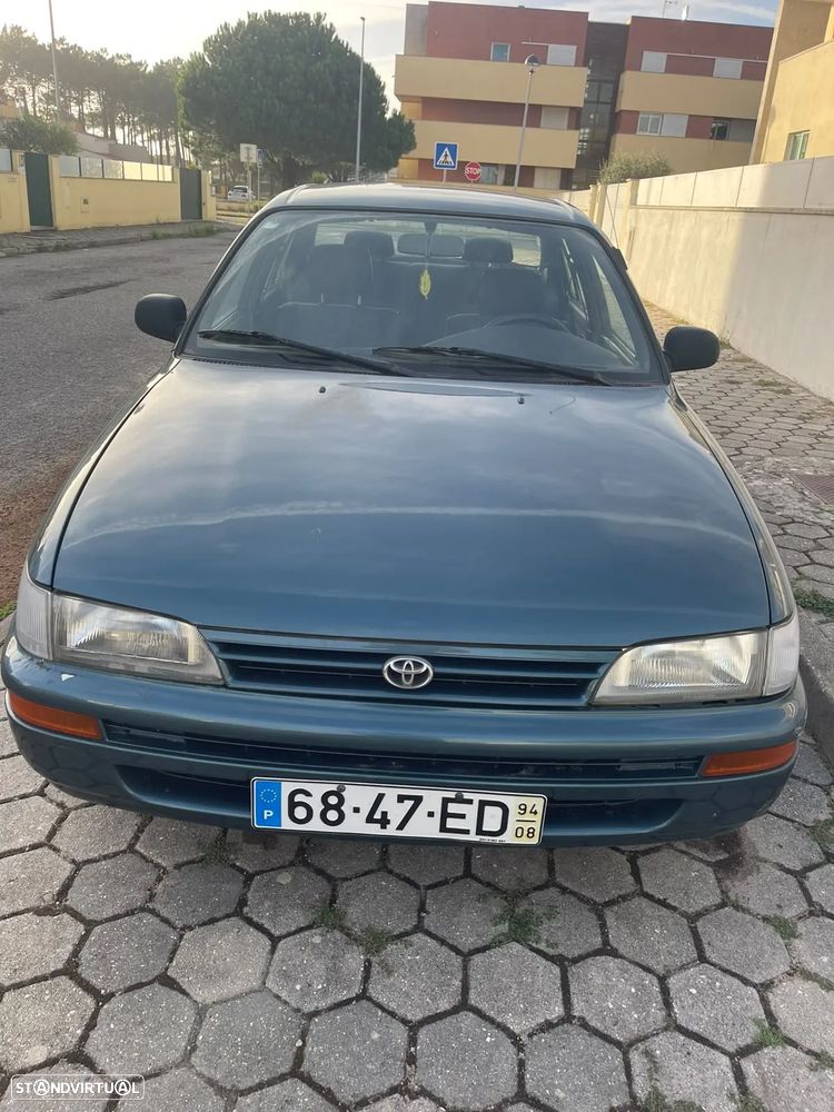 Toyota Corolla Sedan 1.3 XLi - 2