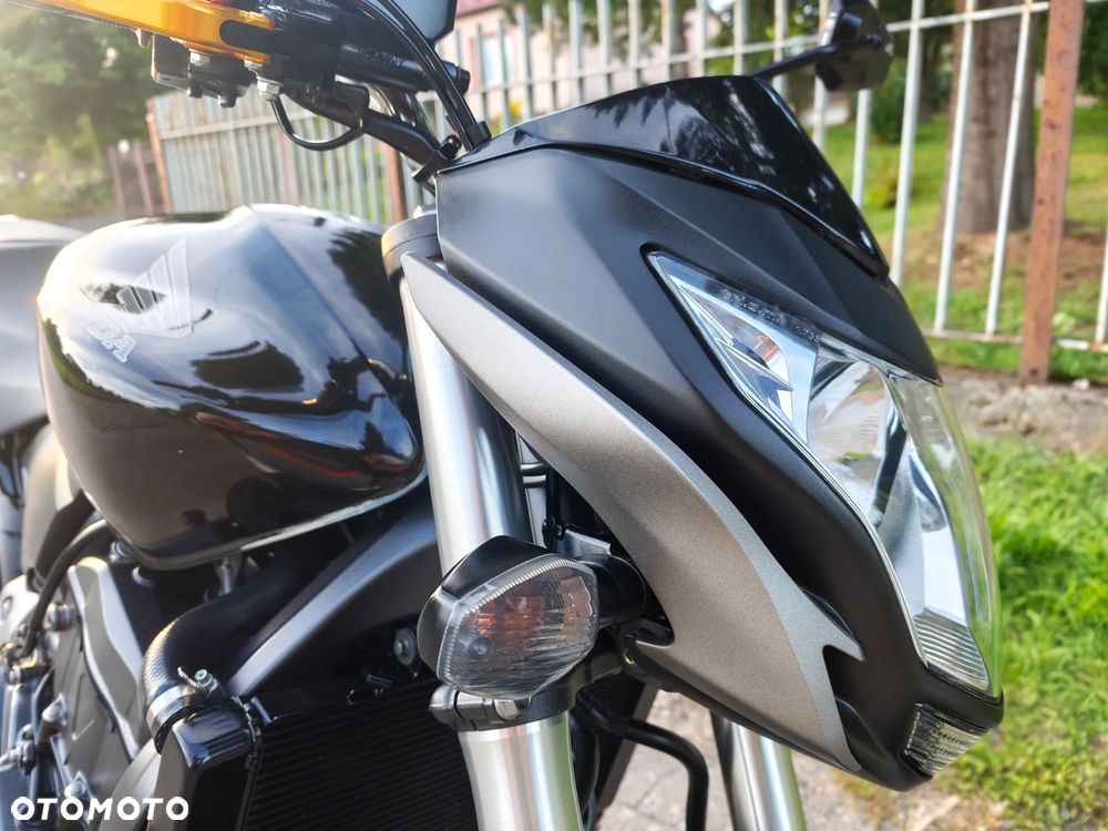 Honda CB - 10