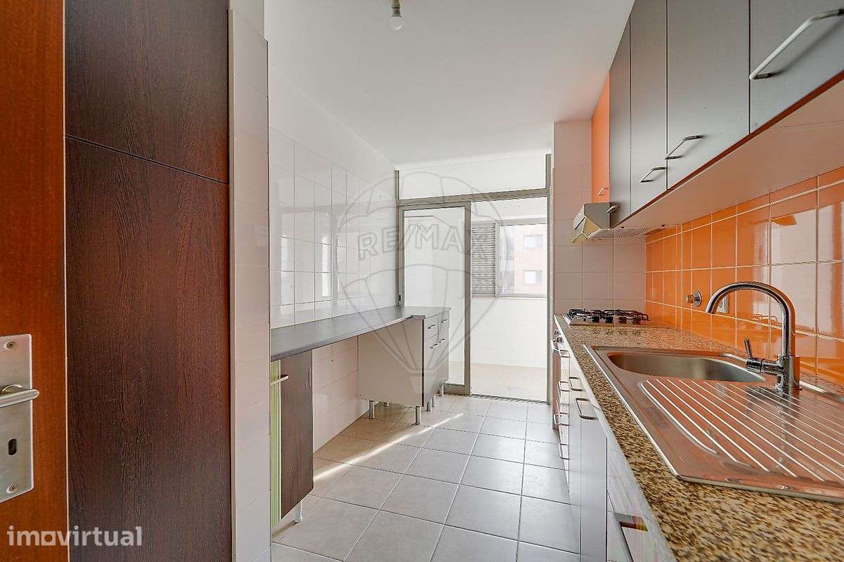Apartamento T1 para arrendamento - Grande imagem: 2/17