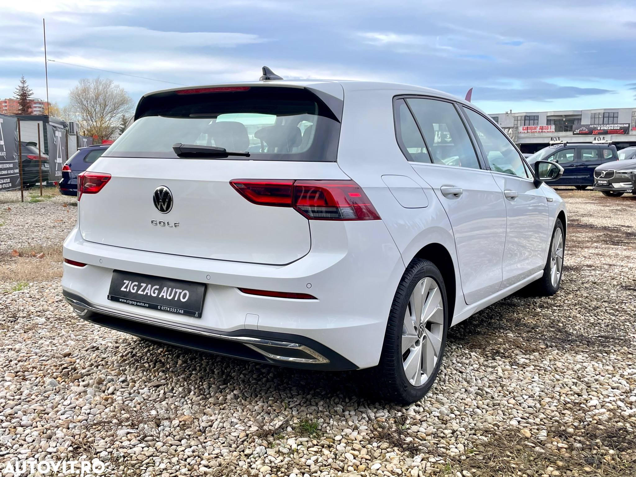Volkswagen Golf 2.0 TDI DSG Style - 11