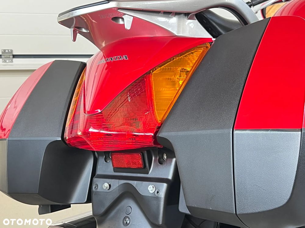Honda ST - 28