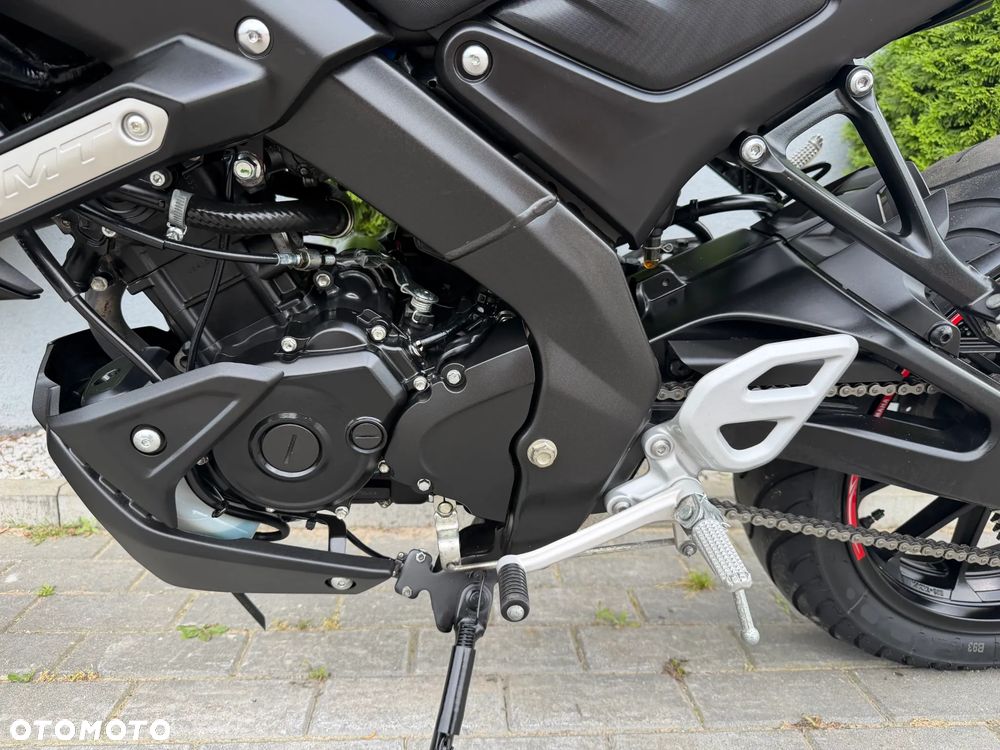 Yamaha MT - 37