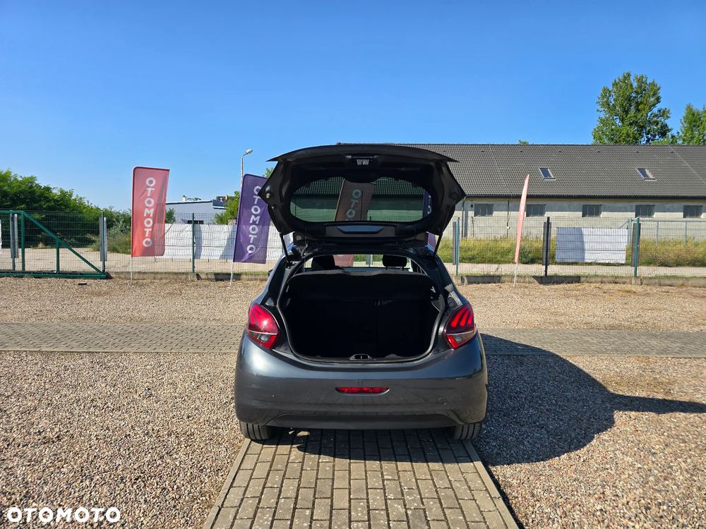 Peugeot 208 1.2 PureTech Style - 11