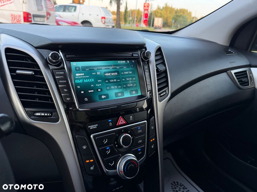 Hyundai i30 1.4 Fifa World Cup Edition - 11
