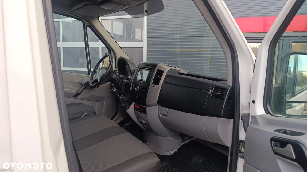 Volkswagen CRAFTER - 8