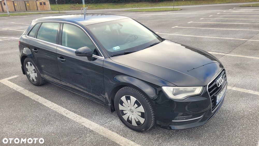 Audi A3 Sportback - 1