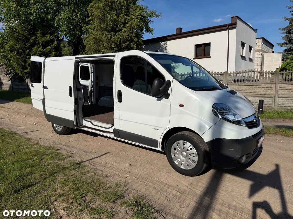 Opel Vivaro - 9