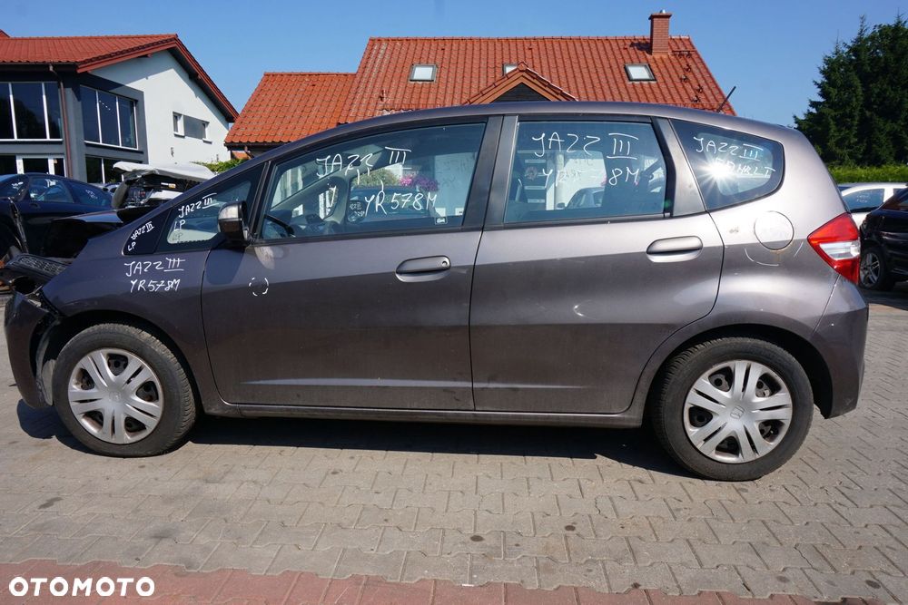HONDA JAZZ III LIFT 5D HB 2011 YR578M 1.4 16V L13Z2 100KM SZARY na części - 2
