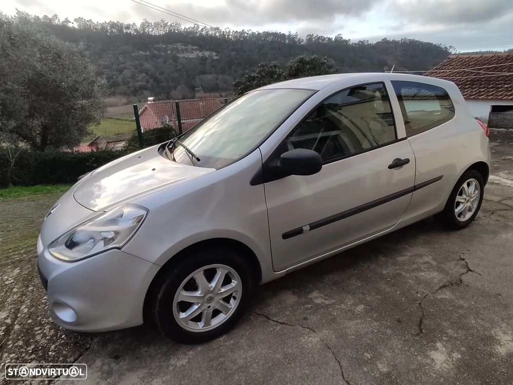 Renault Clio 1.2 Confort Authentique GPL - 10