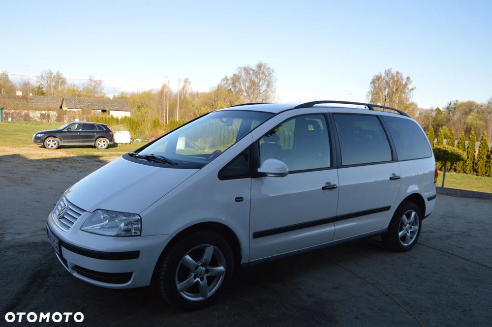 Volkswagen Sharan 1.9 TDI Trendline - 12