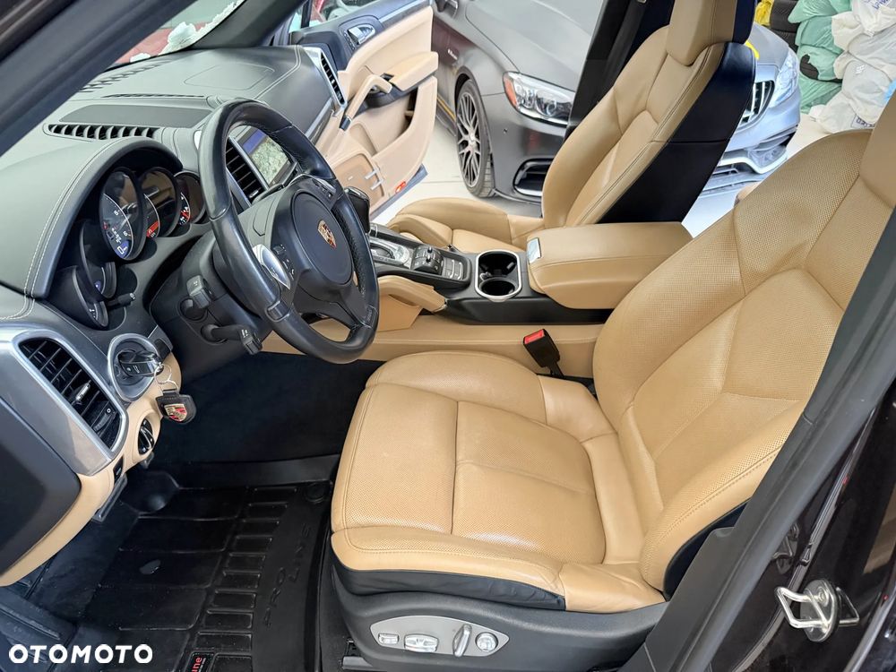 Porsche Cayenne S Tiptronic S - 8
