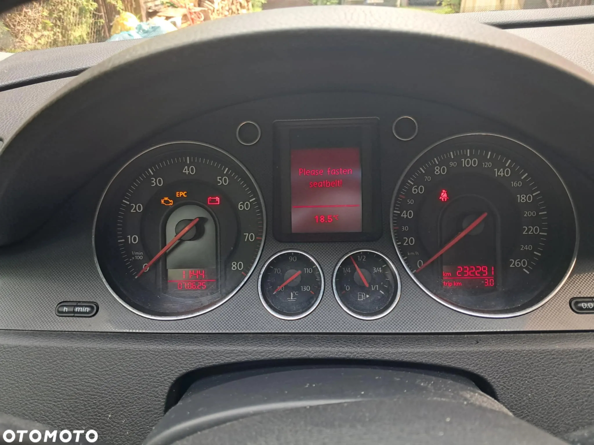Volkswagen Passat - 5