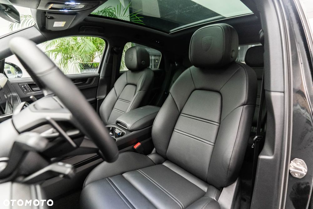 Porsche Cayenne E-Hybrid PHEV - 12