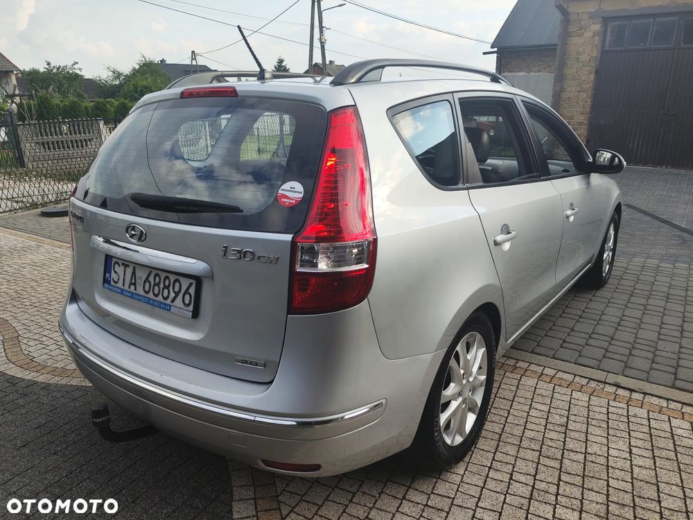 Hyundai i30 i30cw 2.0 Style - 6