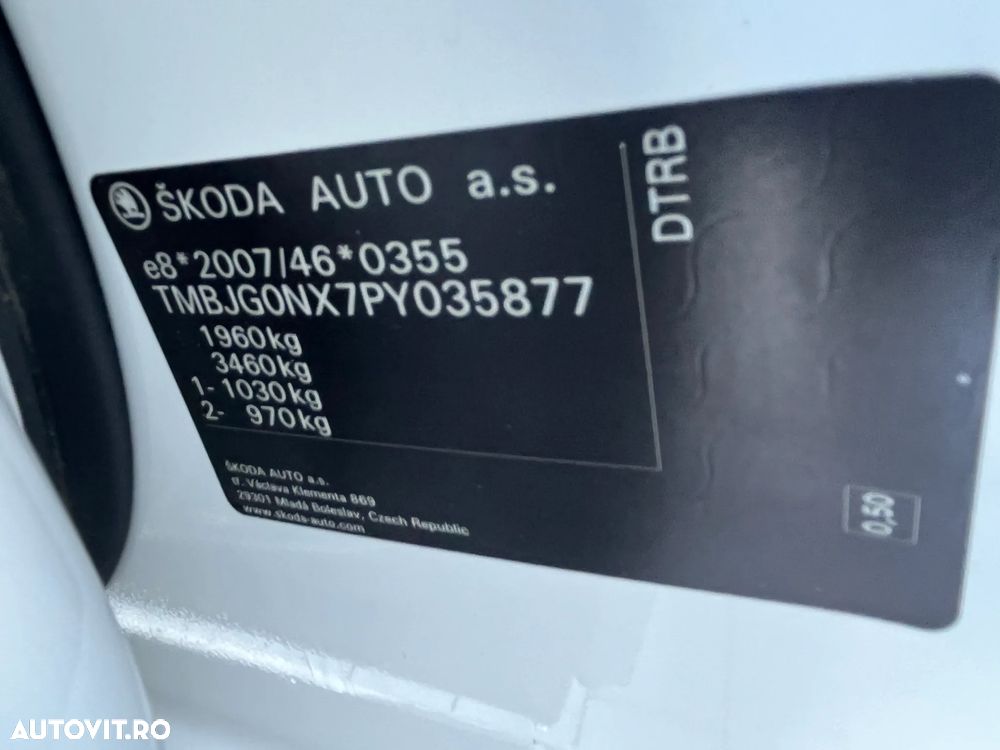 Skoda Octavia 2.0 TDI DSG Ambition - 29