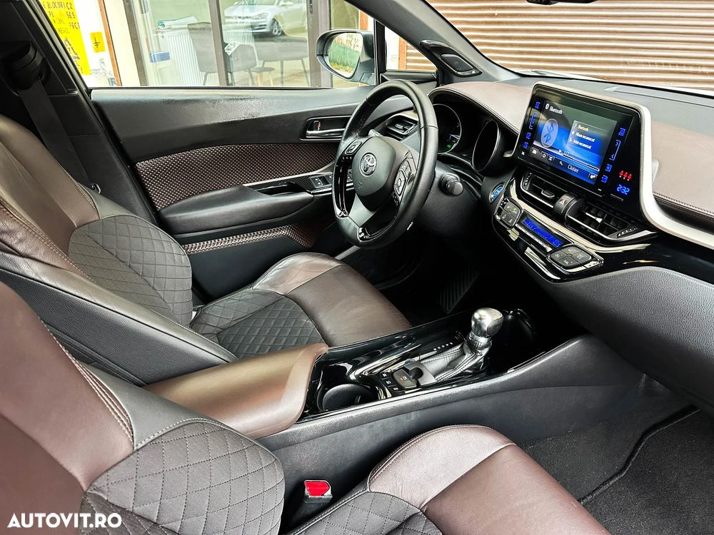 Toyota C-HR 1.8 HSD 122 CP 4x2 CVT Style - 11