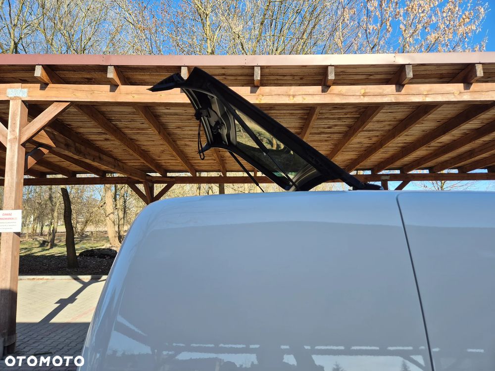 Volkswagen Caddy - 14