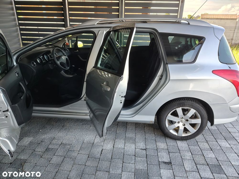 Peugeot 308 1.6 HDi Premium Plus - 18