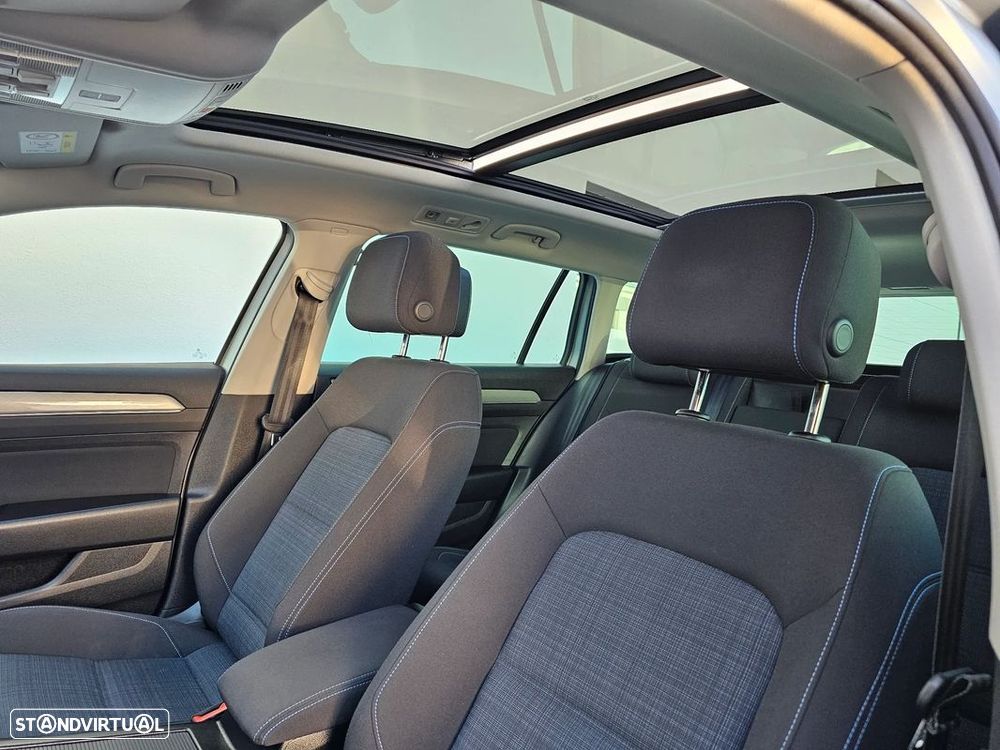 VW Passat Variant - 25