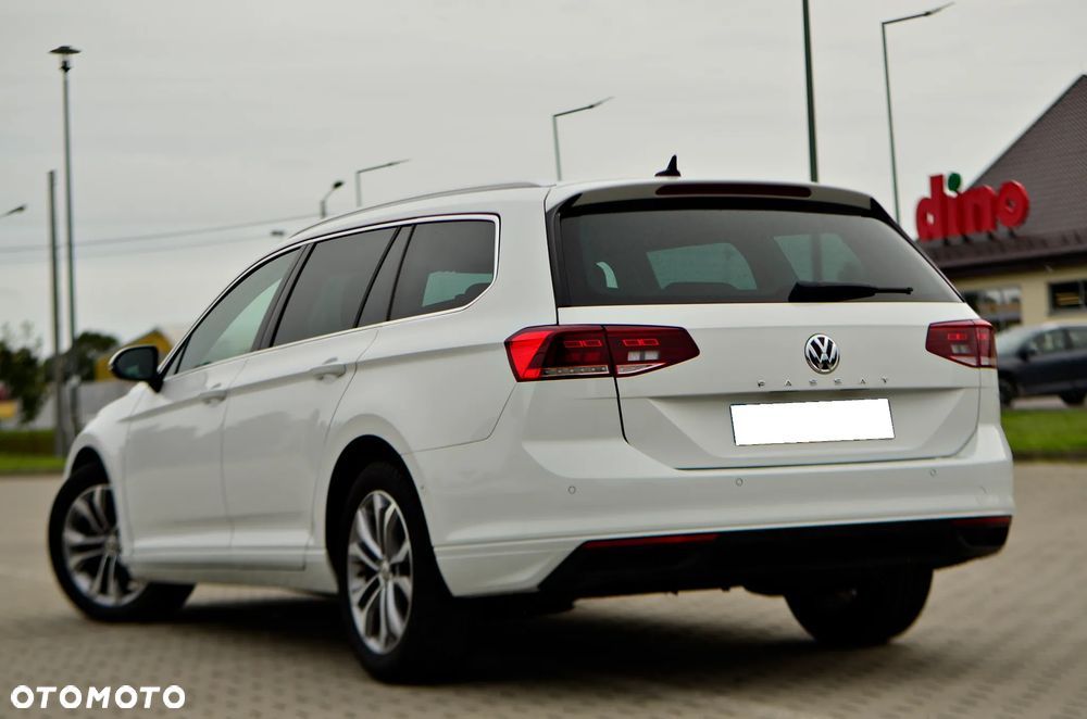 Volkswagen Passat - 8