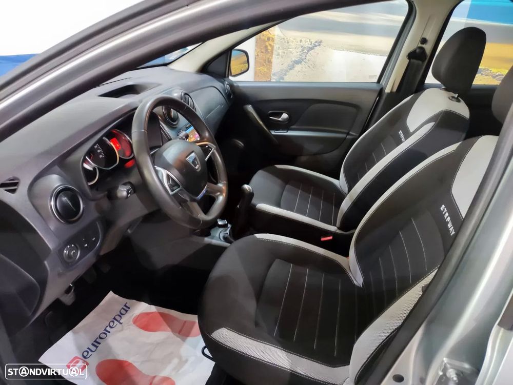 Dacia Sandero 0.9 TCe Stepway - 10