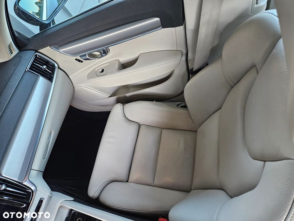 Volvo S90 D3 SCR Momentum Pro - 19