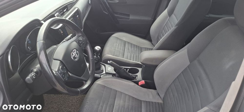 Toyota Auris 1.6 D-4D Edition S+ - 11