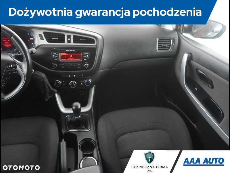 Kia Ceed - 9