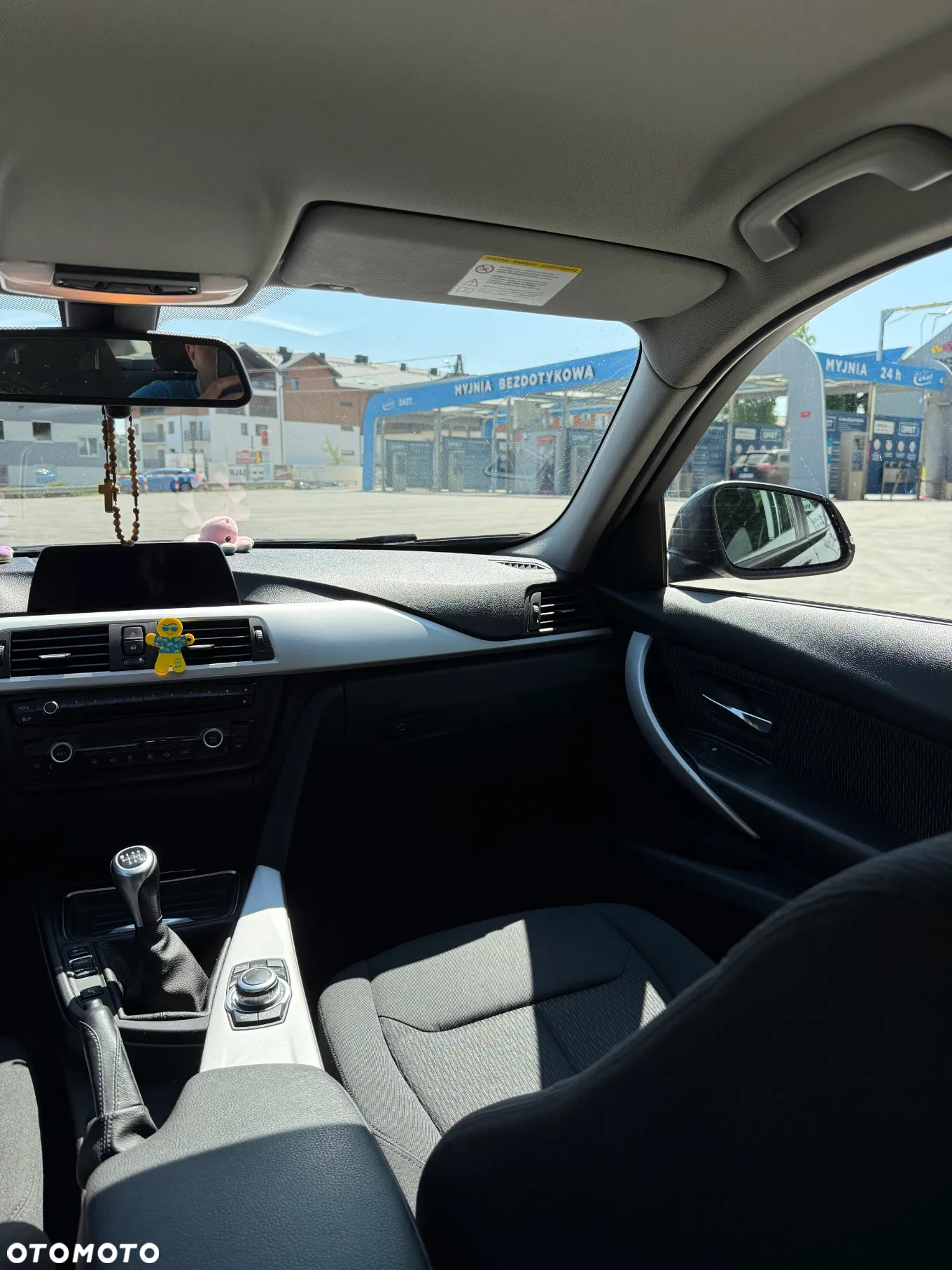 BMW Seria 3 320i - 12