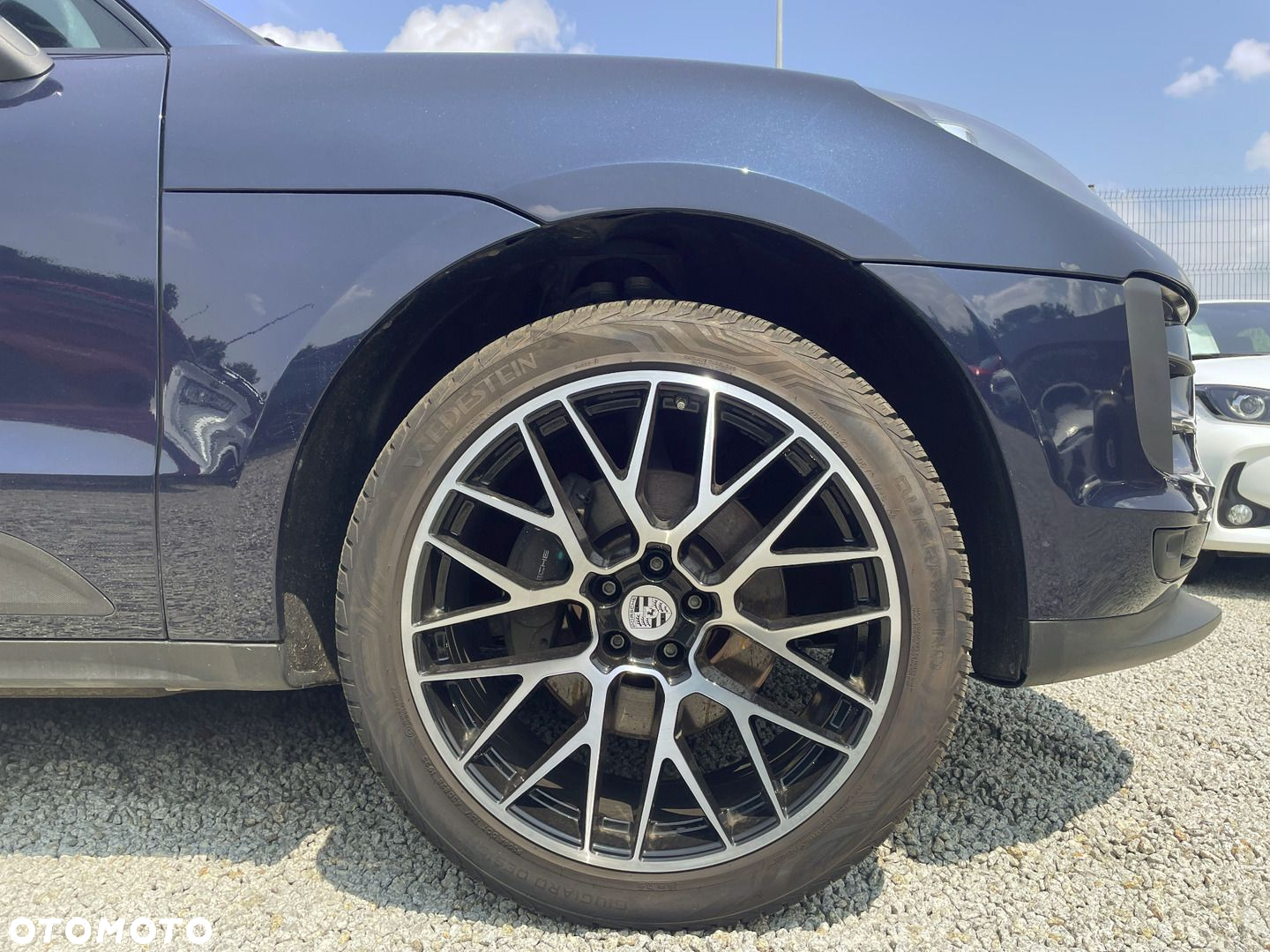 Porsche Macan Standard - 22