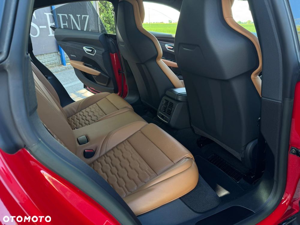 Audi e-tron S Quattro - 15