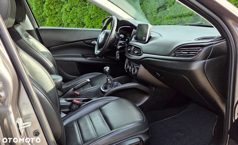 Fiat Tipo 1.4 T-Jet Business Line - 25