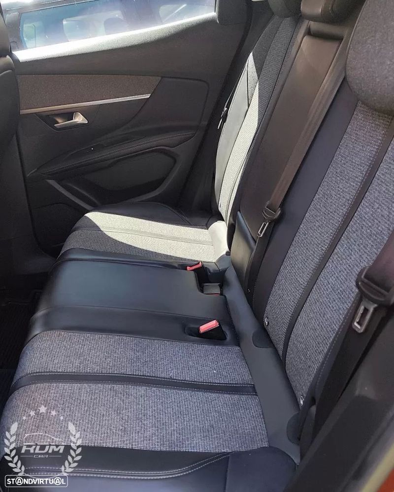 Peugeot 3008 1.2 PureTech Allure Pack EAT8 - 9